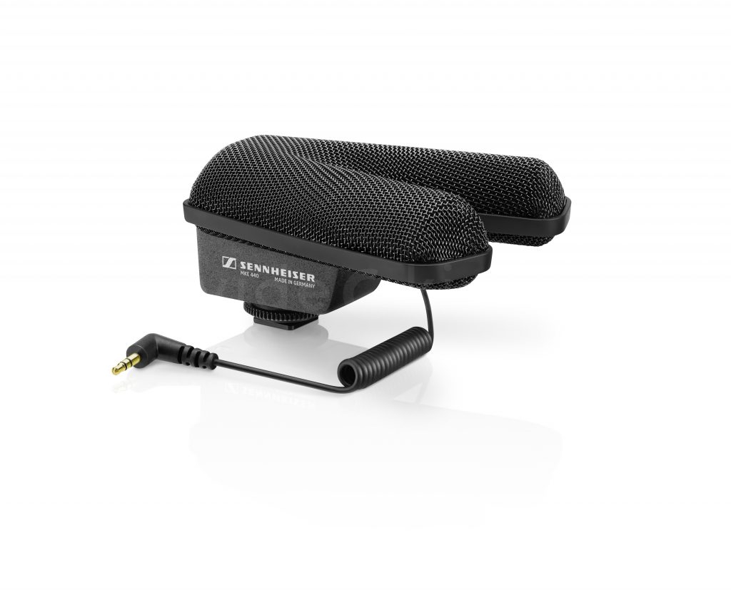 Thalia_MKE_440_Isofront_left_RGB_red-1024x827